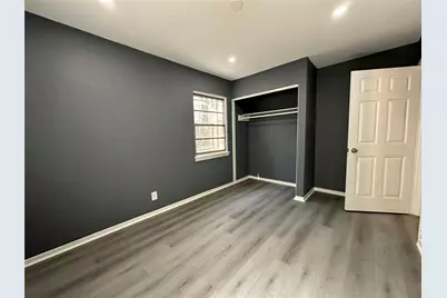 10313 Chesterfield Drive, Houston, TX 77051 - Photo 12