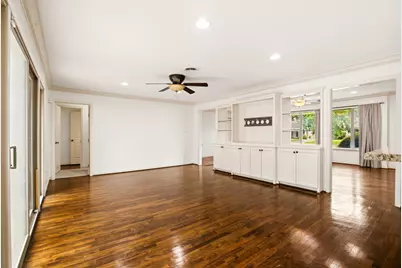 5238 Kinglet Street, Houston, TX 77035 - Photo 18
