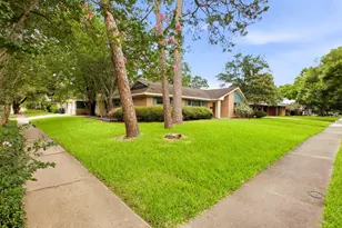 5238 Kinglet St, Houston, TX 77035 - Photo 4