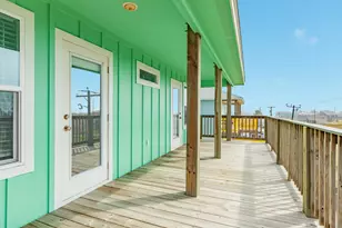 344 Thunder Rd, Surfside Beach, TX 77541 - Photo 10