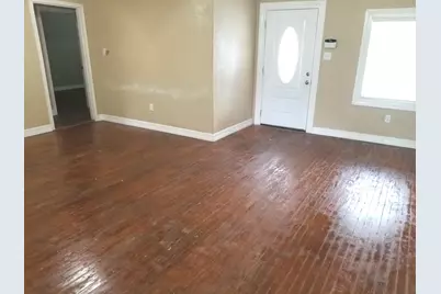 5631 Belarbor Street, Houston, TX 77033 - Photo 2