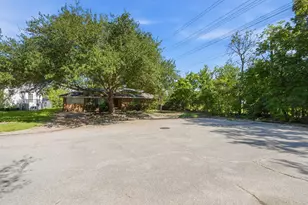 4300 Compton Cir, Bellaire, TX 77401 - Photo 12