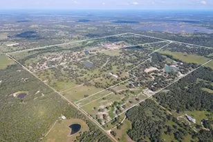 1331 E Parker Rd, Muldoon, TX 78949 - Photo 4