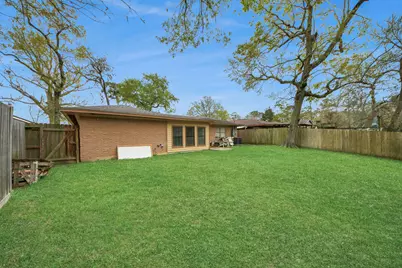 2806 Oak Drive, Dickinson, TX 77539 - Photo 34