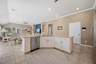 719 S Galley Dr, Crosby, TX 77532 - Photo 8