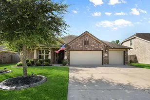 719 S Galley Dr, Crosby, TX 77532 - Photo 2