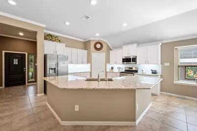 719 S Galley Drive, Crosby, TX 77532 - Photo 6