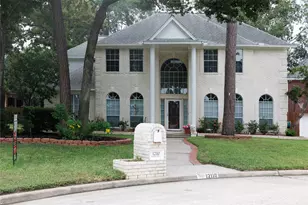12110 Hermitage Oaks Ct, Tomball, TX 77377 - Photo 2