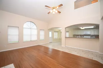 10430 Sanibel Falls Court, Houston, TX 77095 - Photo 6
