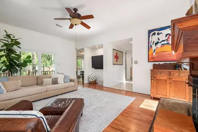 95 Yewleaf Drive, The Woodlands, TX 77381 - Photo 4