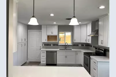 5470 Carew Street, Houston, TX 77096 - Photo 6