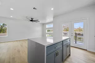 7220 S Hall St, Houston, TX 77028 - Photo 14