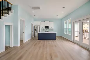 17518 Bristow Dr, Galveston, TX 77554 - Photo 4