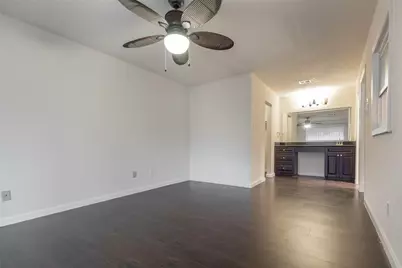 9323 Pagewood Lane, Houston, TX 77063 - Photo 30