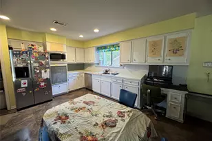 107 Harbour Town Ln, Conroe, TX 77356 - Photo 12