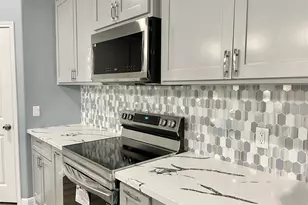 982 S Navarro, Giddings, TX 78942 - Photo 10