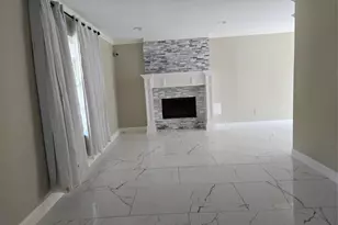 5319 Danfield Dr, Houston, TX 77053 - Photo 2