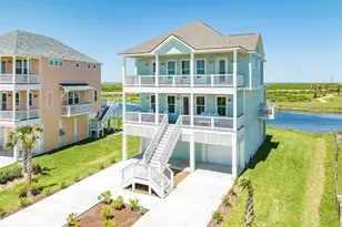 4135 Great Blue Heron Dr, Galveston, TX 77554 - Photo 1