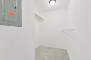 3130 Walnut Bend Ln, Houston, TX 77042 - Photo 18