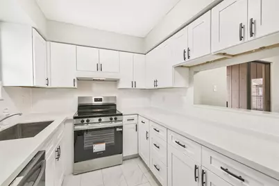 3130 Walnut Bend Lane #406, Houston, TX 77042 - Photo 8