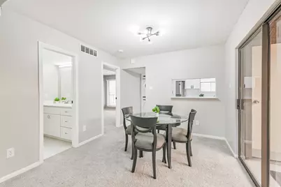 3130 Walnut Bend Lane #406, Houston, TX 77042 - Photo 6