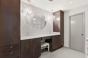 2100 Commonwealth St, Houston, TX 77006 - Photo 8