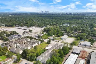 3360 Pinemont Dr, Houston, TX 77018 - Photo 30