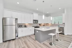 3360 Pinemont Dr, Houston, TX 77018 - Photo 10
