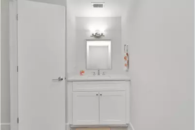 3360 Pinemont Drive, Houston, TX 77018 - Photo 14