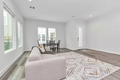 3360 Pinemont Drive, Houston, TX 77018 - Photo 6