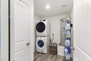 731 Hudler St, La Marque, TX 77568 - Photo 8