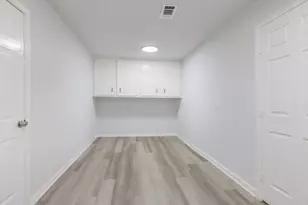 3820 Evergreen Dr, Dickinson, TX 77539 - Photo 16