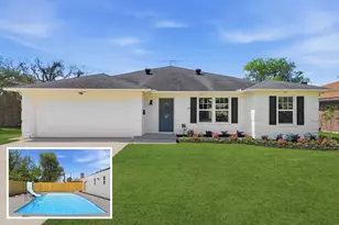 2505 Holly Ct, Galveston, TX 77551 - Photo 1