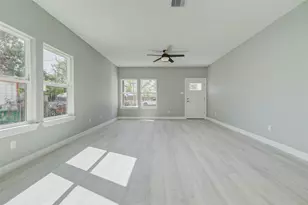6705 Roanoke St, Houston, TX 77028 - Photo 20