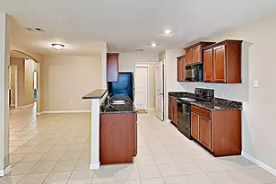 725 Totem Trail Dr, La Marque, TX 77568 - Photo 4
