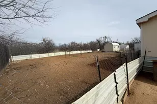 1310 W 6th St, Breckenridge, TX 76424 - Photo 24