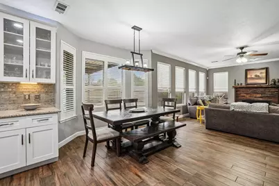 10900 Sycamore Drive N, La Porte, TX 77571 - Photo 8