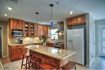 9629 Maribelle Way, Houston, TX 77055 - Photo 8