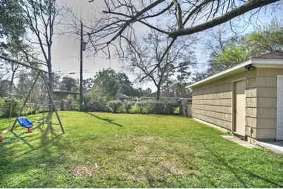 9629 Maribelle Way, Houston, TX 77055 - Photo 18
