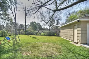 9629 Maribelle Way, Houston, TX 77055 - Photo 18