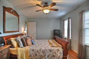 9629 Maribelle Way, Houston, TX 77055 - Photo 14