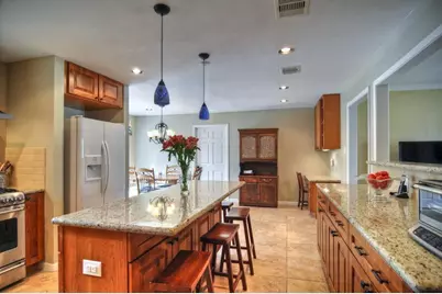 9629 Maribelle Way, Houston, TX 77055 - Photo 6