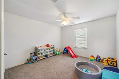 319 Falling Pine Drive, Conroe, TX 77304 - Photo 18