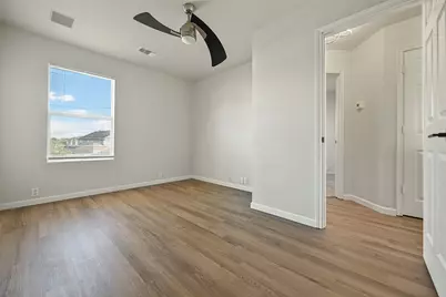 9718 Coyote Creek Drive, Houston, TX 77095 - Photo 24