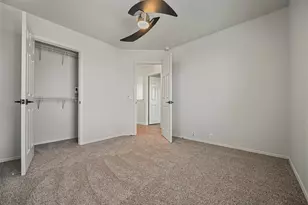 9718 Coyote Creek Dr, Houston, TX 77095 - Photo 20