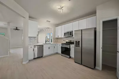 9718 Coyote Creek Drive, Houston, TX 77095 - Photo 4