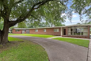 980 20th St, Beaumont, TX 77706 - Photo 1