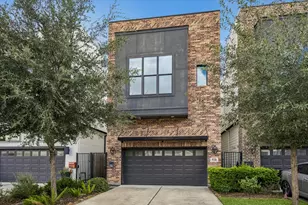 938 Alexander St, Houston, TX 77008 - Photo 2