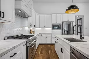 938 Alexander St, Houston, TX 77008 - Photo 10