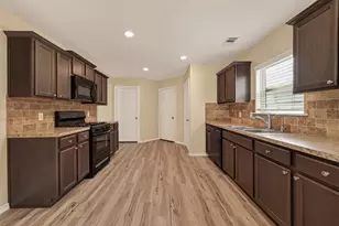 1308 Winding Willow Dr, Pinehurst, TX 77362 - Photo 12